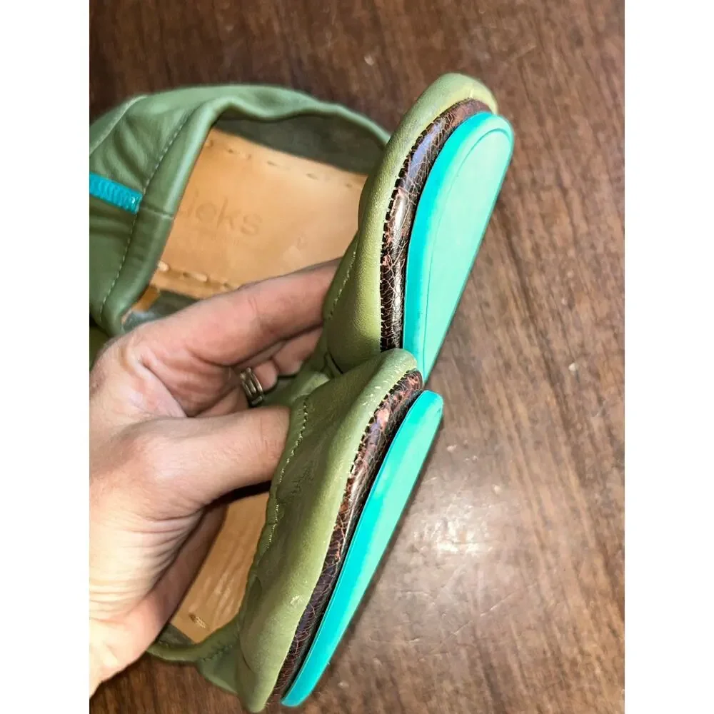 Tieks olive Green Leather Ballet Flats Size 9 Comfort